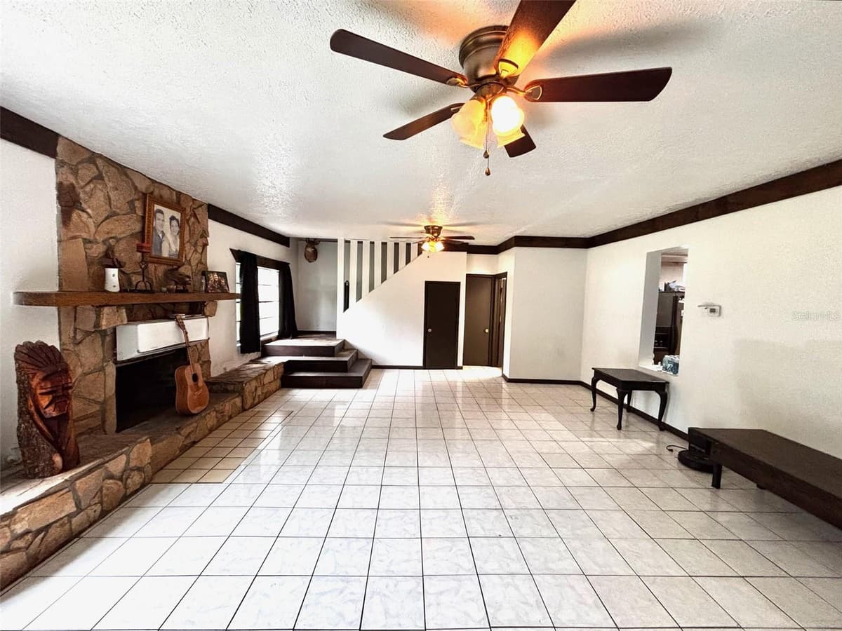 9499 TREIMAN BOULEVARD — photo 42 of 44
