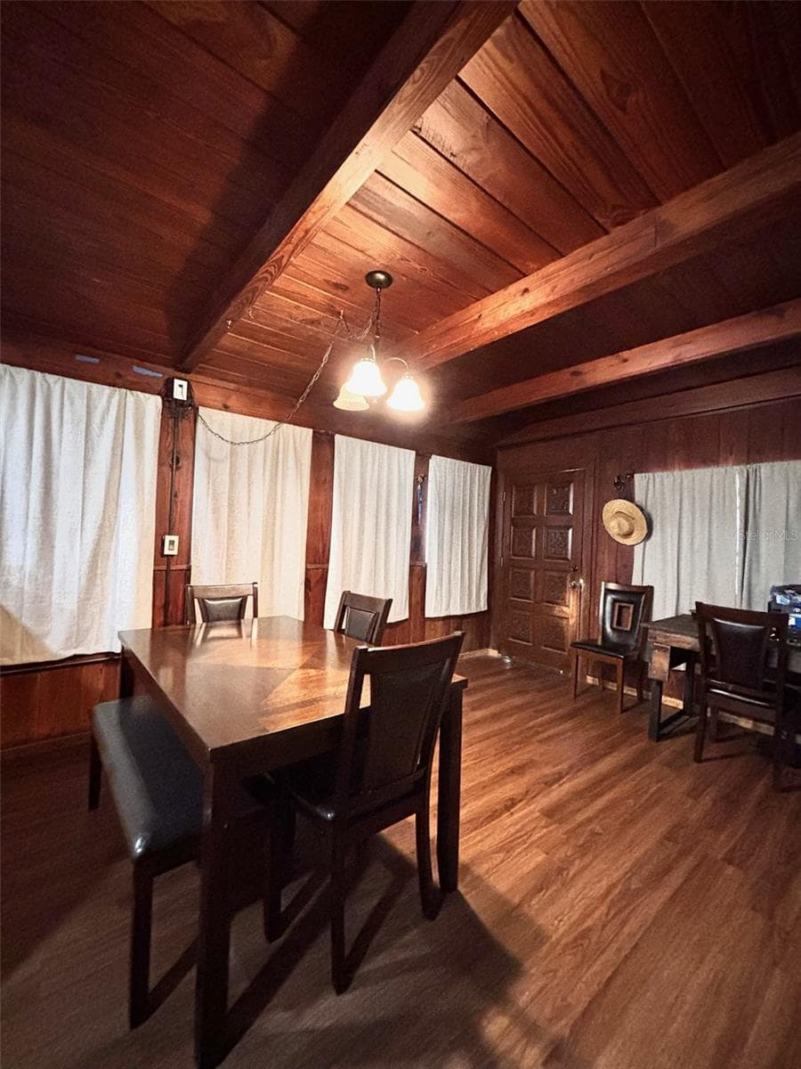 9499 TREIMAN BOULEVARD — photo 37 of 44