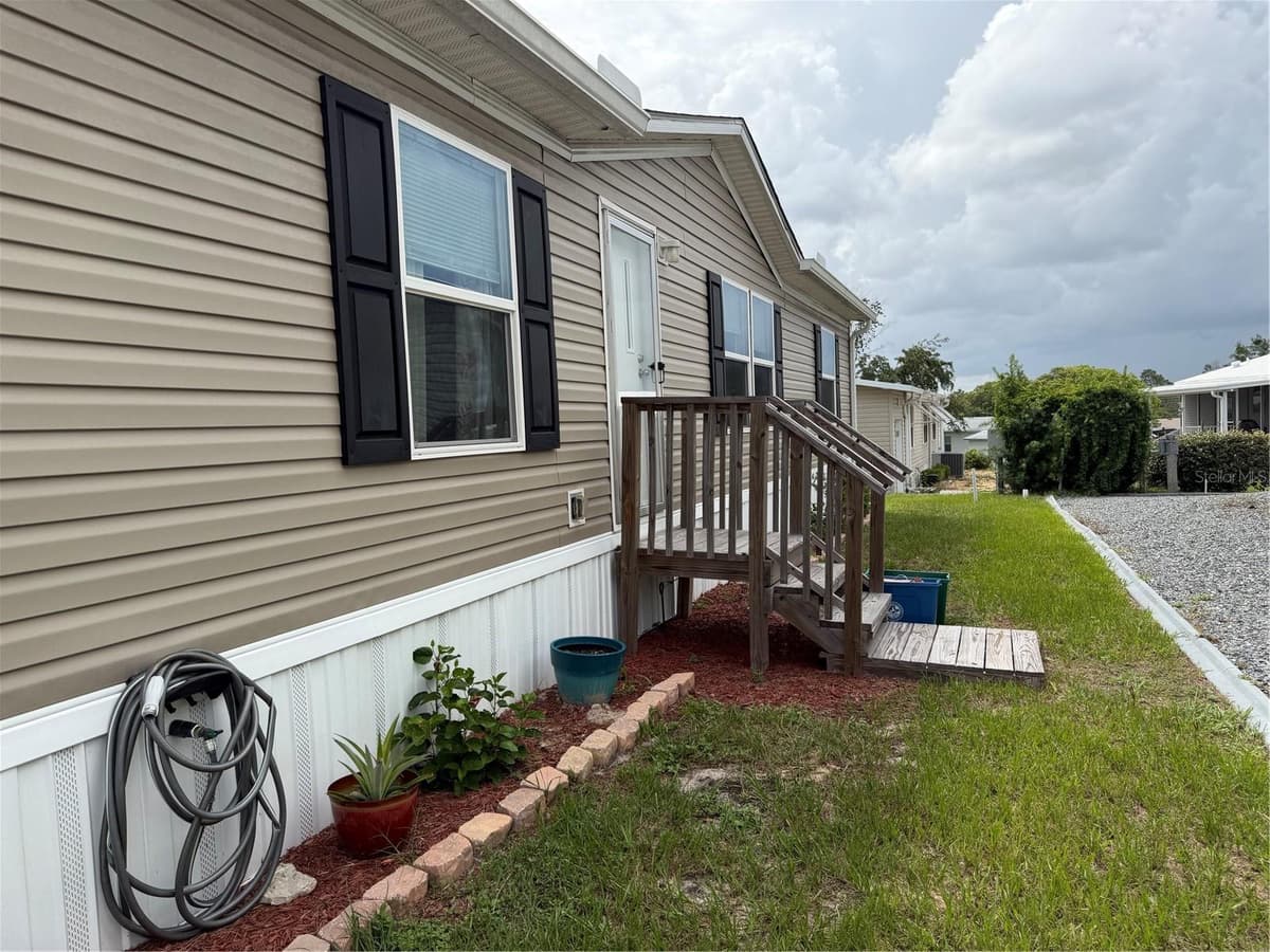 9209 FONTAINE DRIVE — photo 18 of 19
