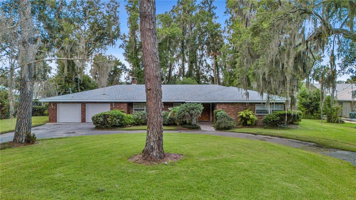 1940 ALICE DRIVE — photo 1 of 49