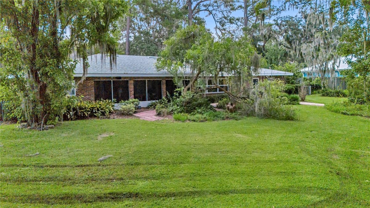 1940 ALICE DRIVE — photo 17 of 49