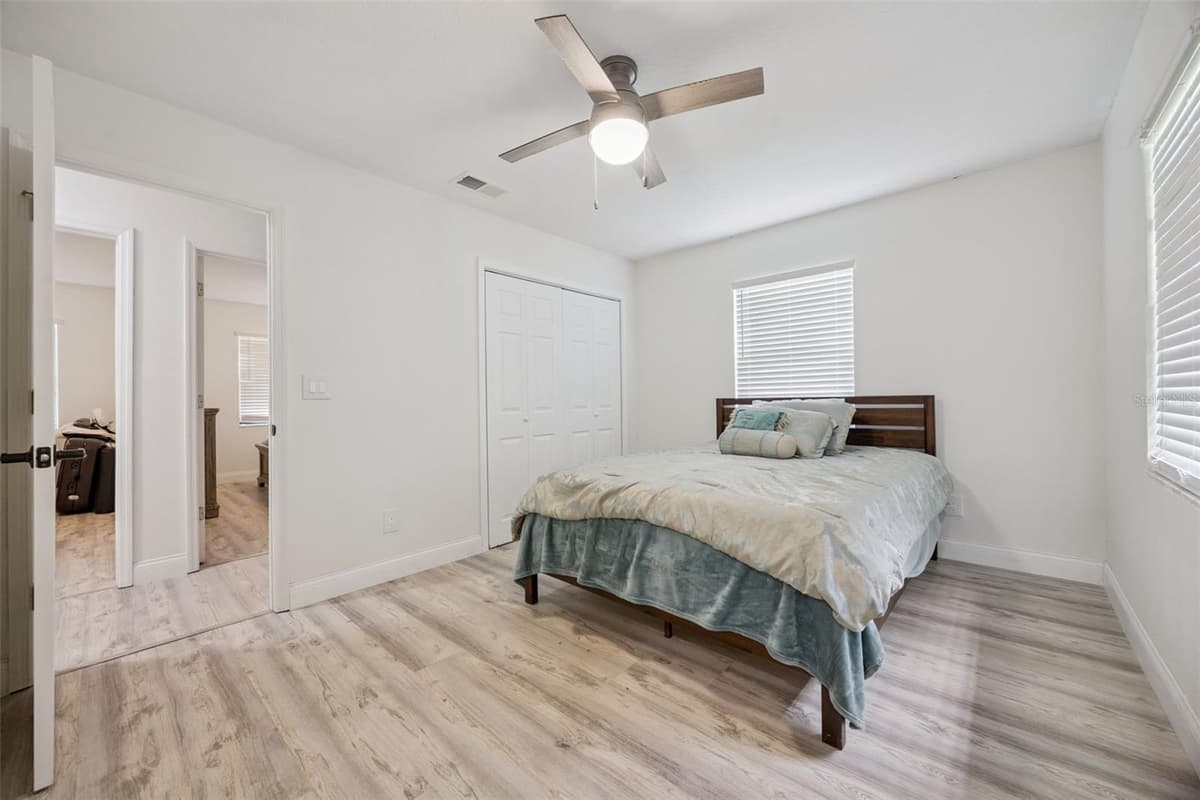 2082 SHADY LANE — photo 14 of 22