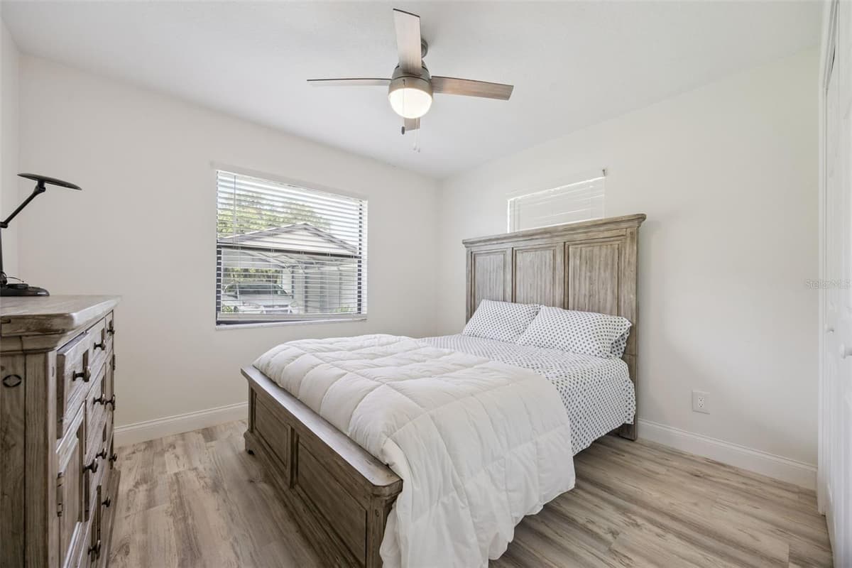 2082 SHADY LANE — photo 13 of 22