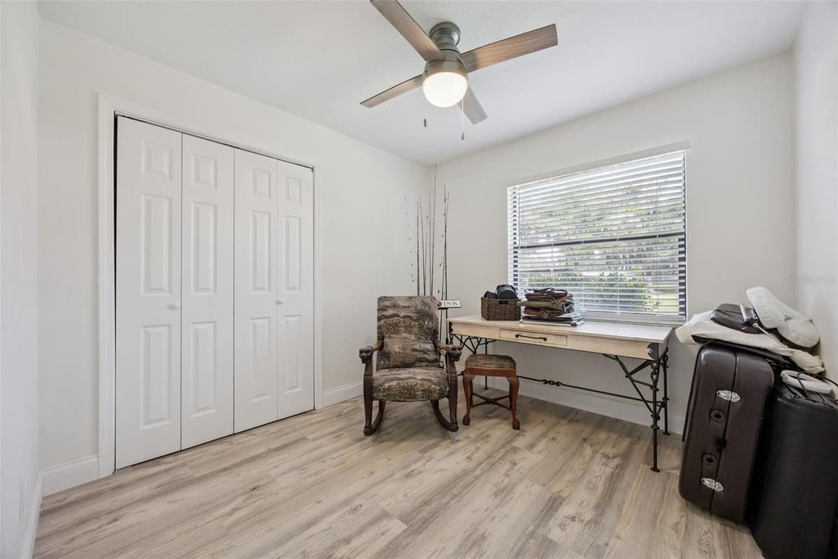 2082 SHADY LANE — photo 11 of 22