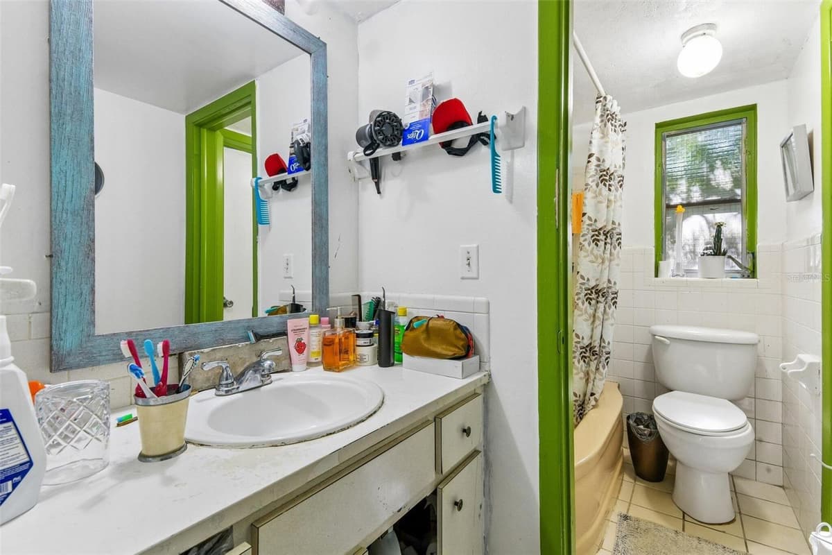 1267 FRANKLIN STREET — photo 8 of 30