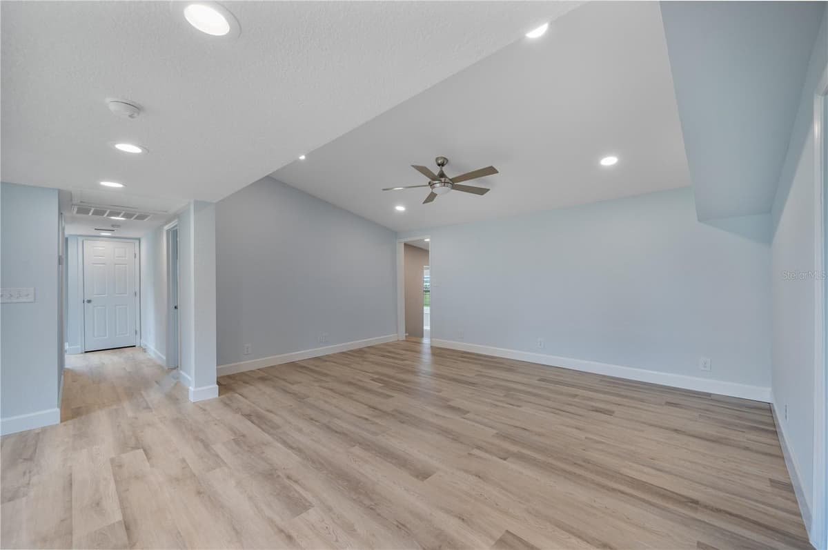 5418 COOPER LANE — photo 8 of 44