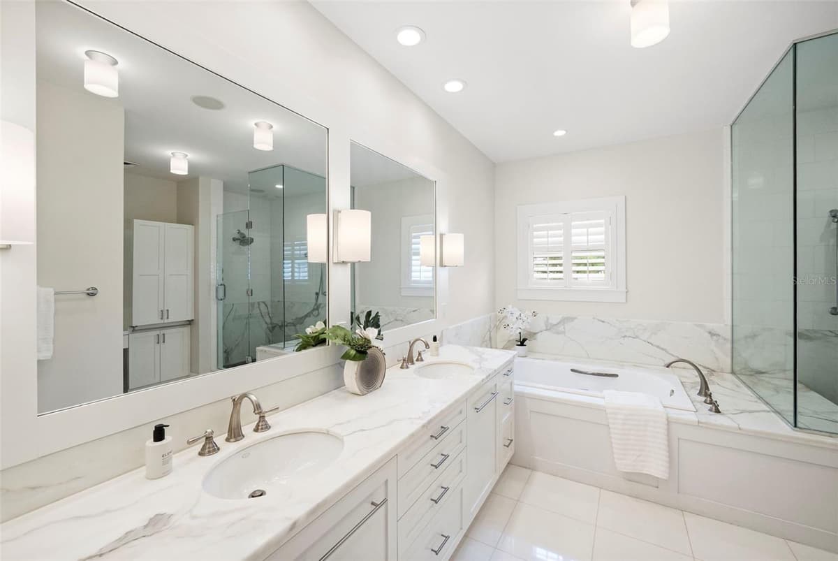 826 EDISON AVENUE — photo 40 of 75