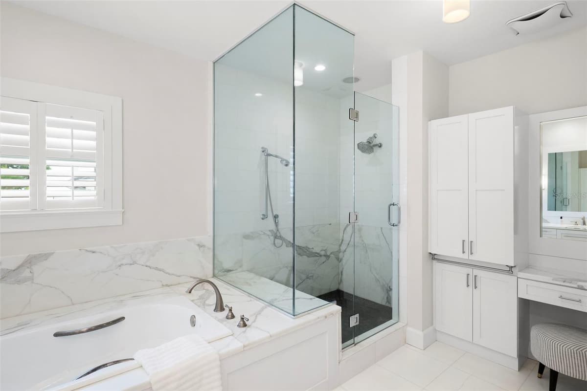 826 EDISON AVENUE — photo 41 of 75