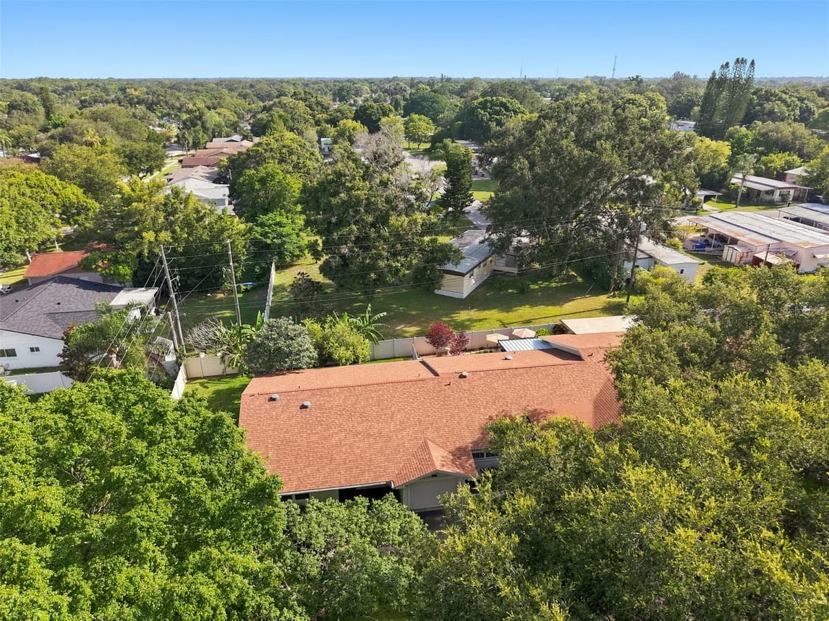2186 MARSHALL DRIVE — photo 37 of 48