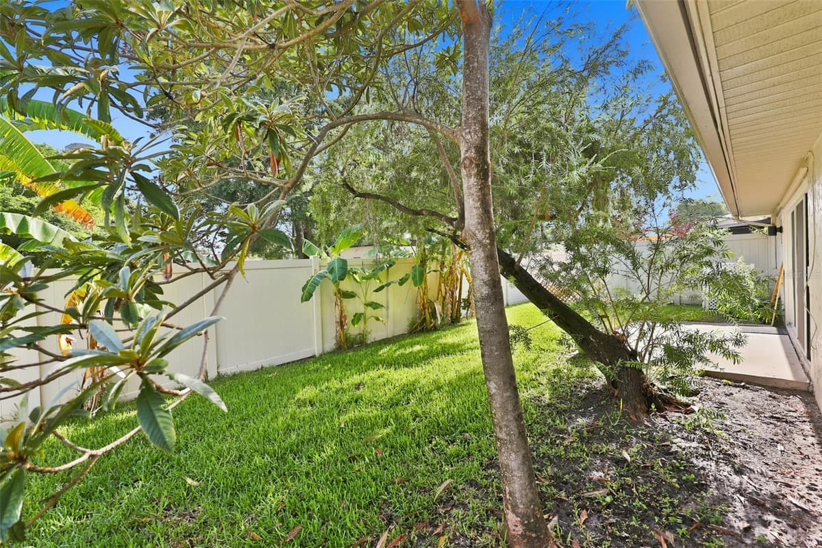 2186 MARSHALL DRIVE — photo 34 of 48