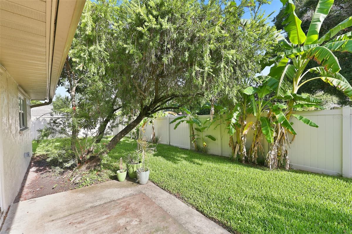 2186 MARSHALL DRIVE — photo 31 of 48