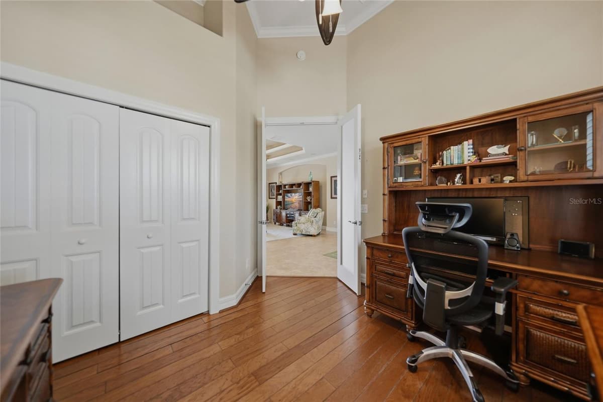 3293 TRIPOLI BOULEVARD — photo 14 of 61