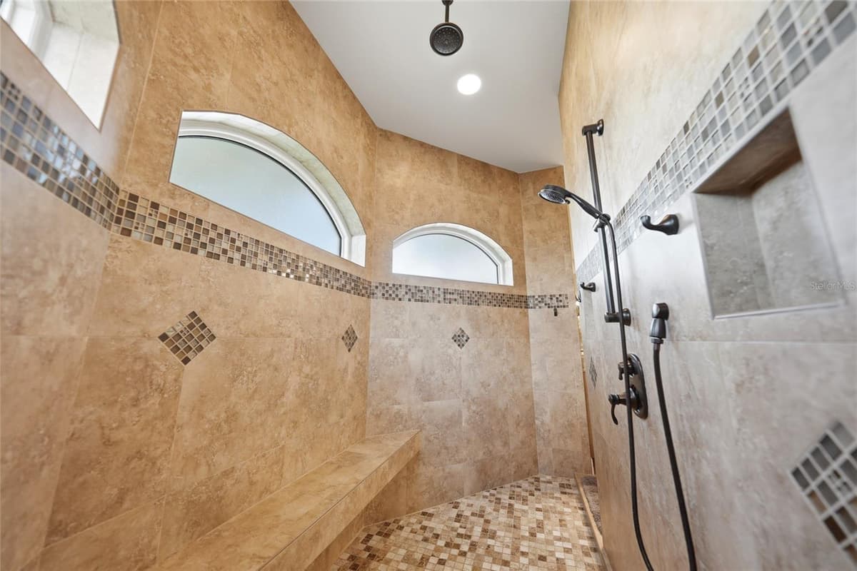 3293 TRIPOLI BOULEVARD — photo 38 of 61