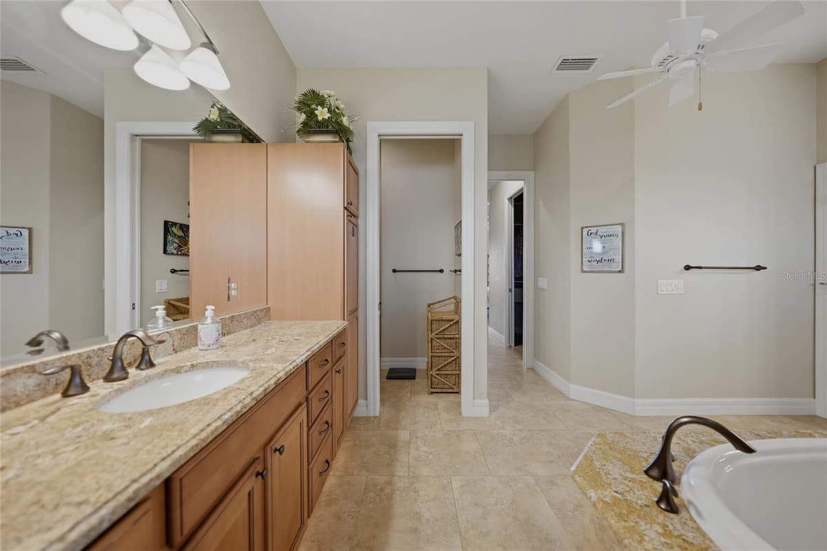 3293 TRIPOLI BOULEVARD — photo 37 of 61