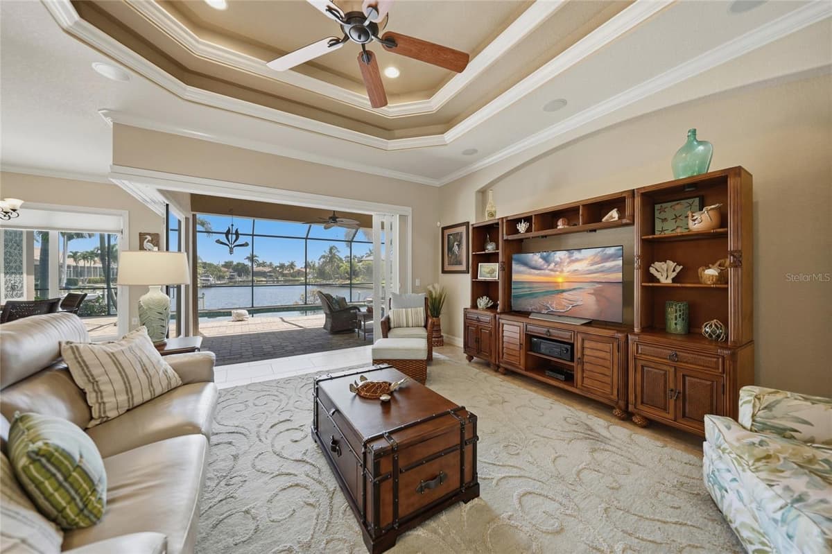 3293 TRIPOLI BOULEVARD — photo 7 of 61