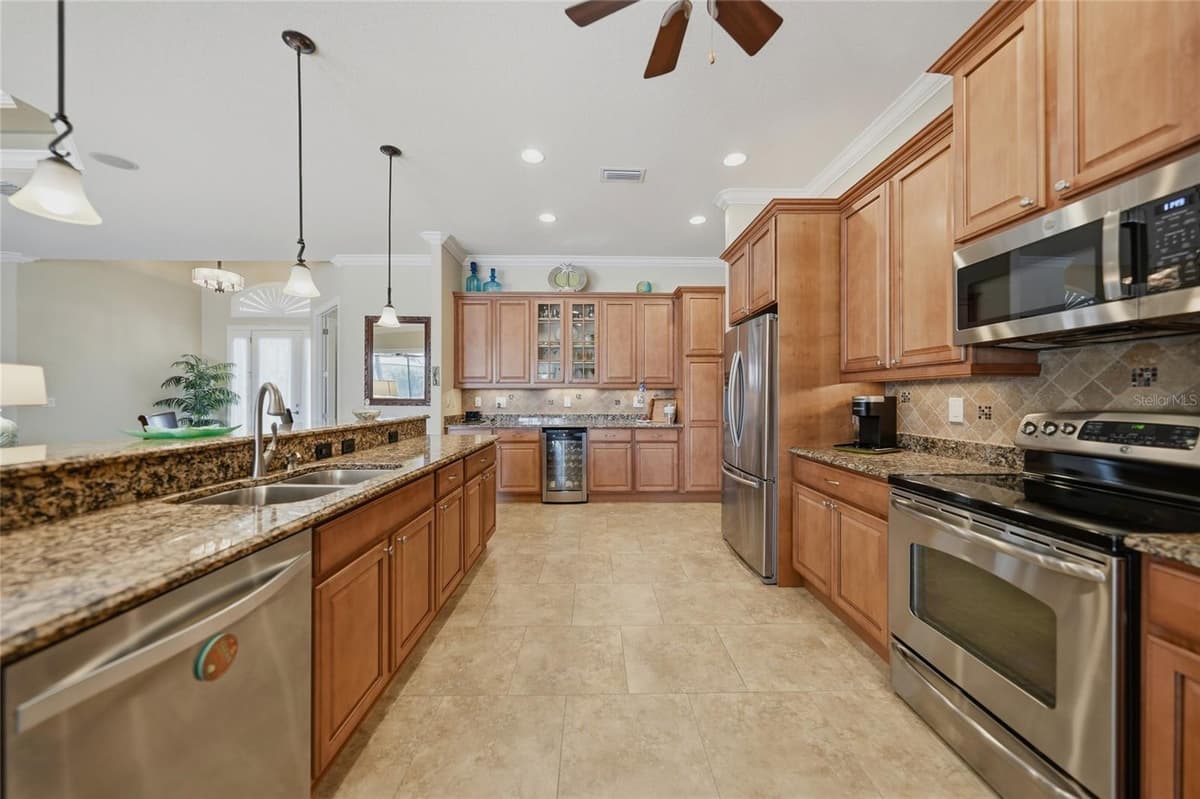 3293 TRIPOLI BOULEVARD — photo 19 of 61