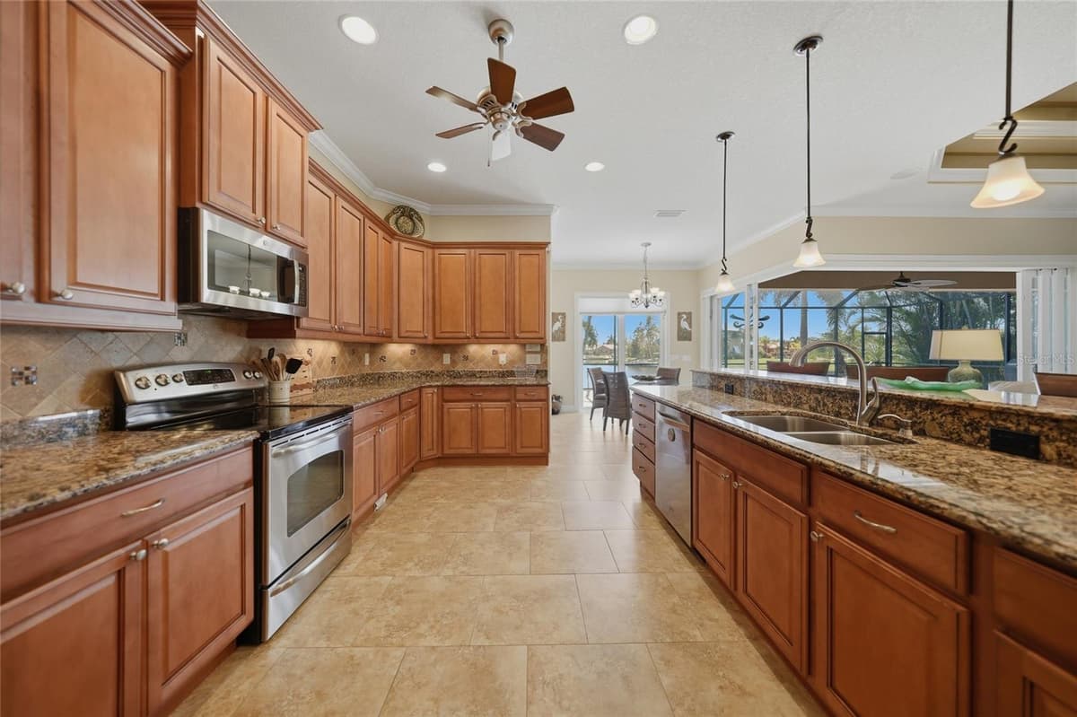 3293 TRIPOLI BOULEVARD — photo 21 of 61