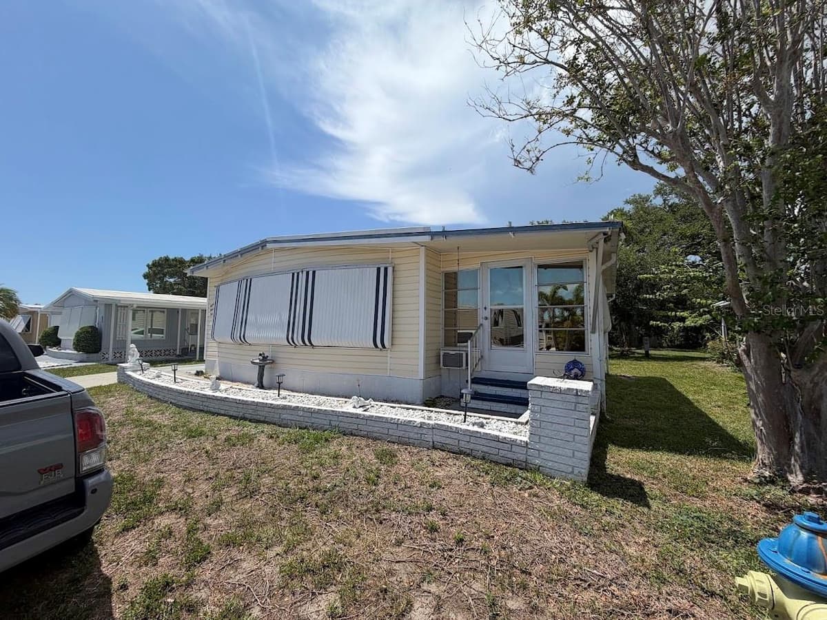 833 JOLANDA CIRCLE — photo 12 of 99