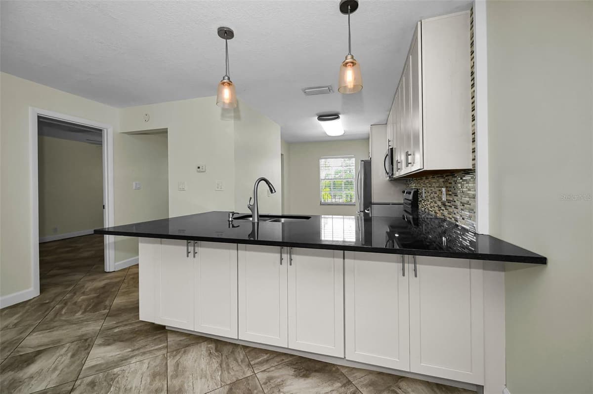 8765 BARDMOOR BOULEVARD — photo 10 of 37