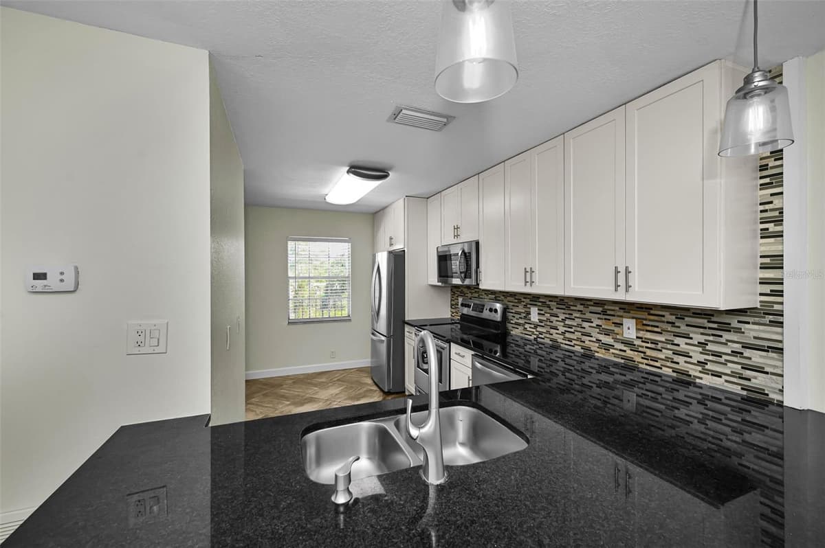 8765 BARDMOOR BOULEVARD — photo 13 of 37