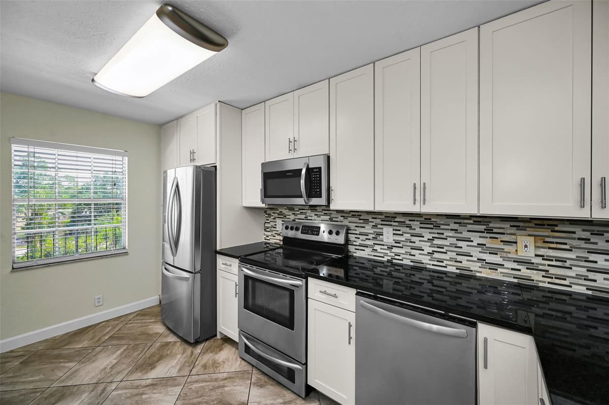 8765 BARDMOOR BOULEVARD — photo 11 of 37
