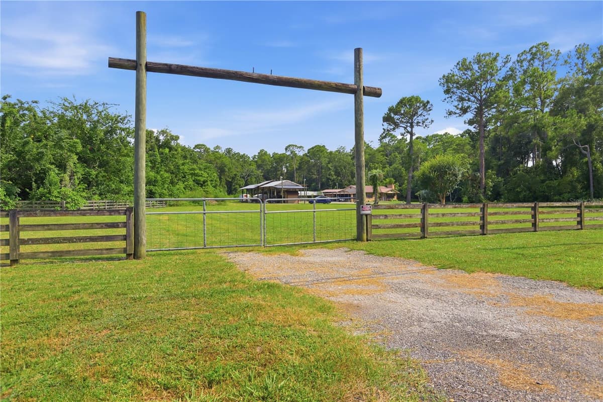 1820 OLD DAYTONA ROAD — photo 4 of 70
