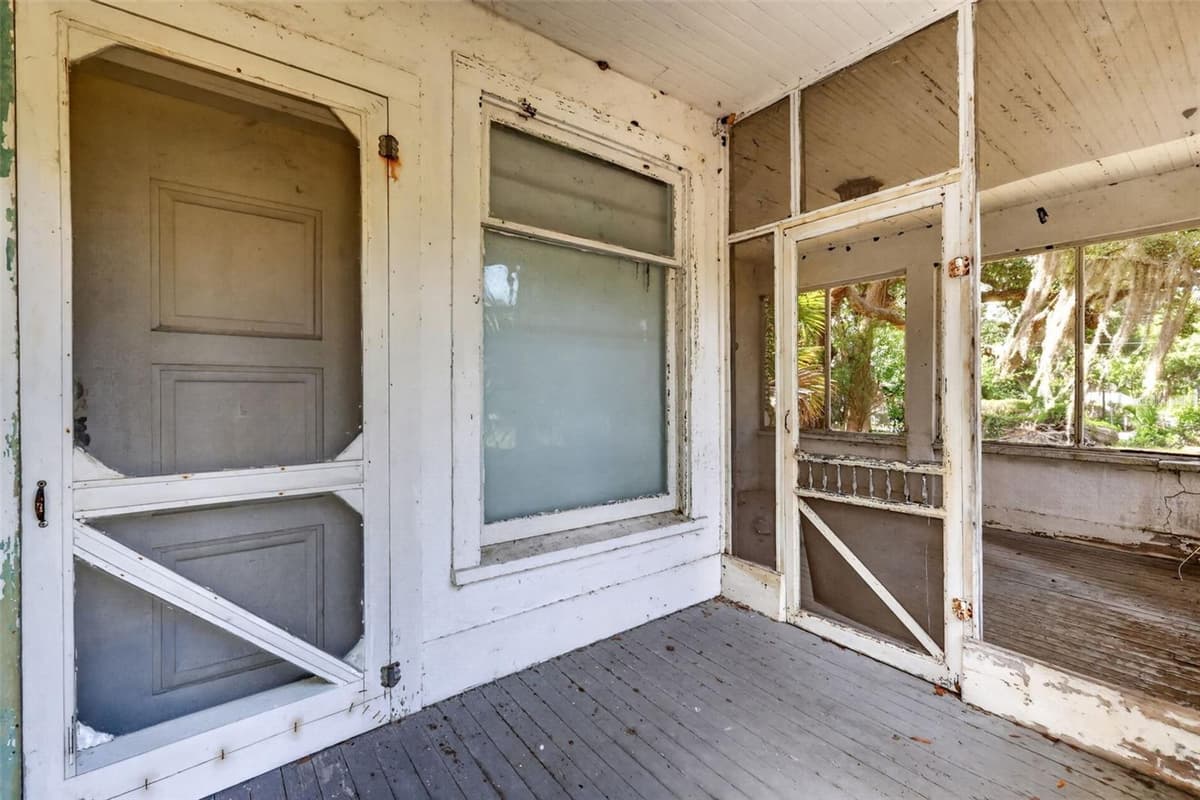 316 HIGHLAND STREET — photo 3 of 20