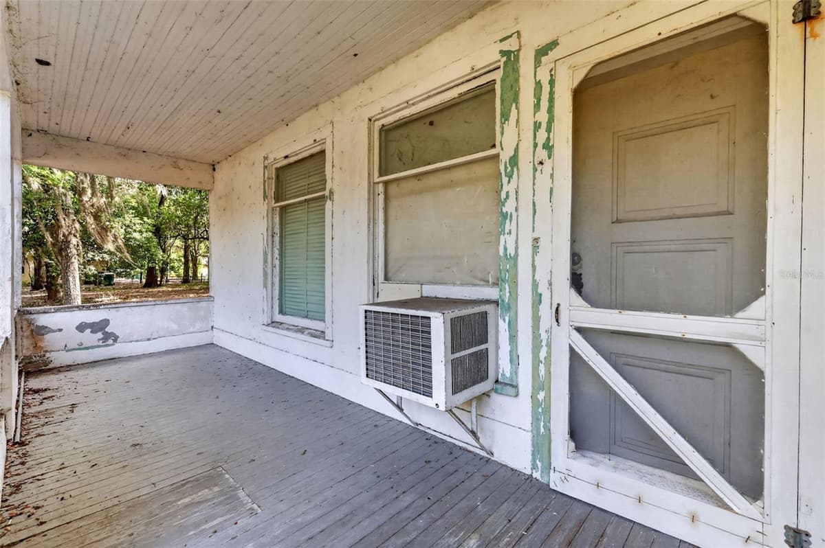 316 HIGHLAND STREET — photo 4 of 20