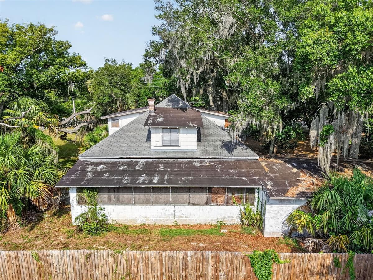 316 HIGHLAND STREET — photo 11 of 20