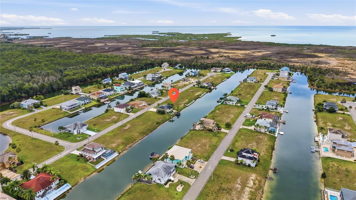 3431 JEWFISH DRIVE — photo 10 of 33