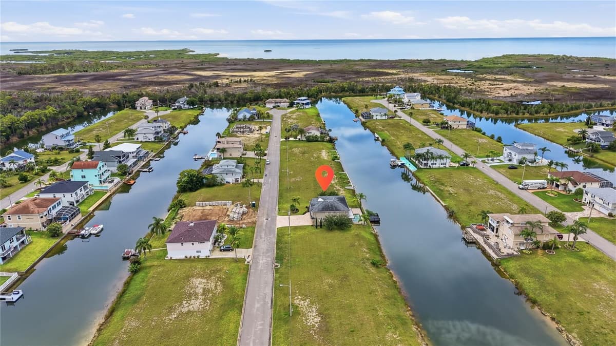 3431 JEWFISH DRIVE — photo 9 of 33