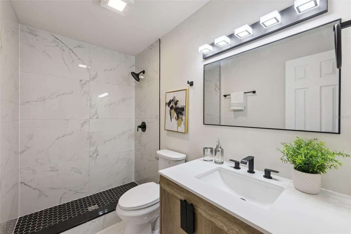 1454 KING COURT — photo 16 of 25