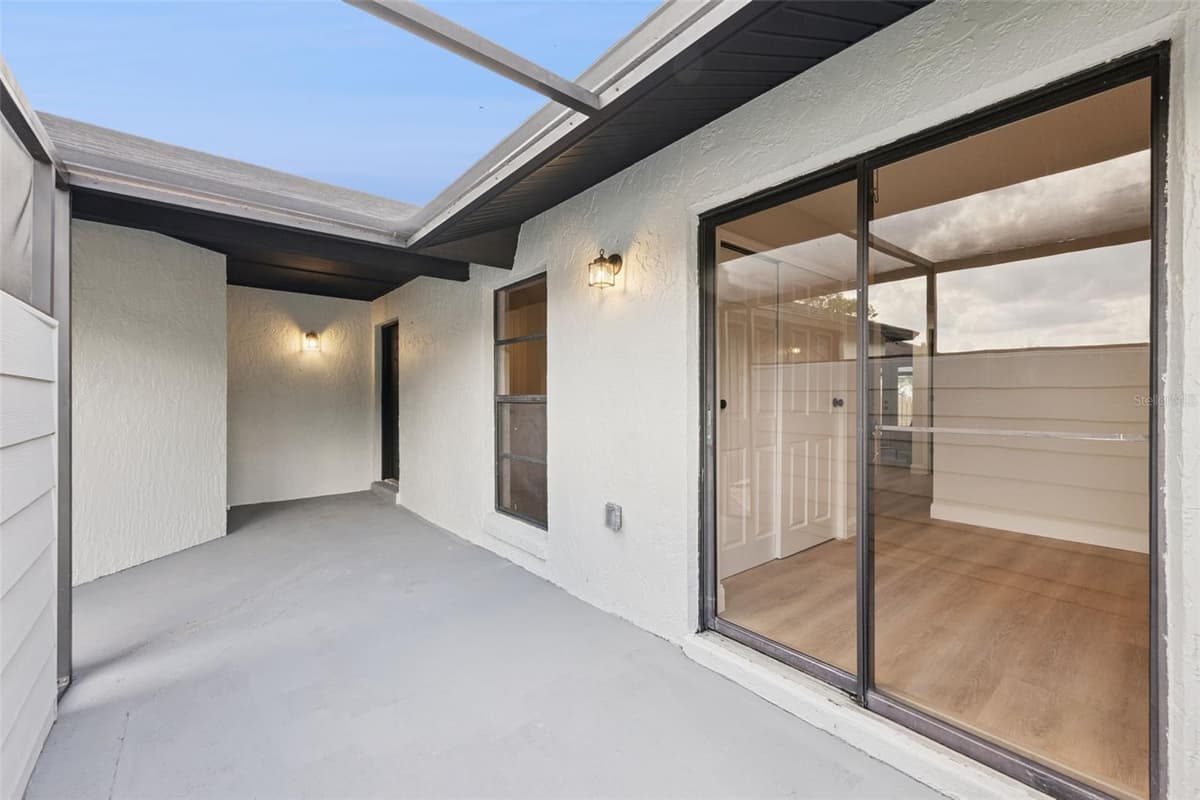 1454 KING COURT — photo 3 of 25