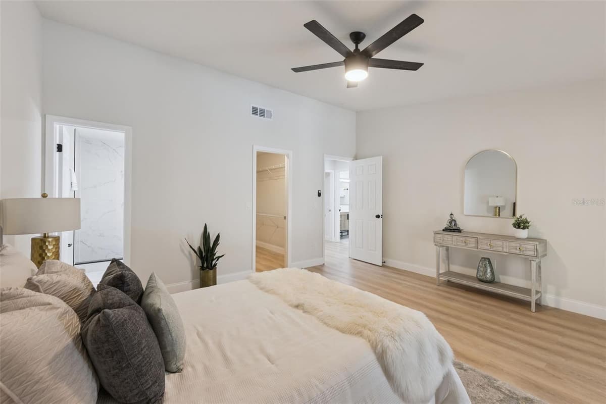 1454 KING COURT — photo 10 of 25