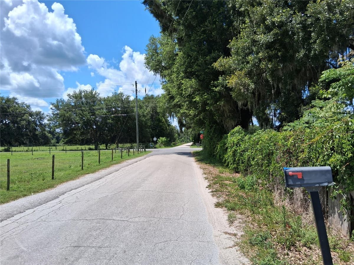 11470 CR 727 — photo 13 of 16