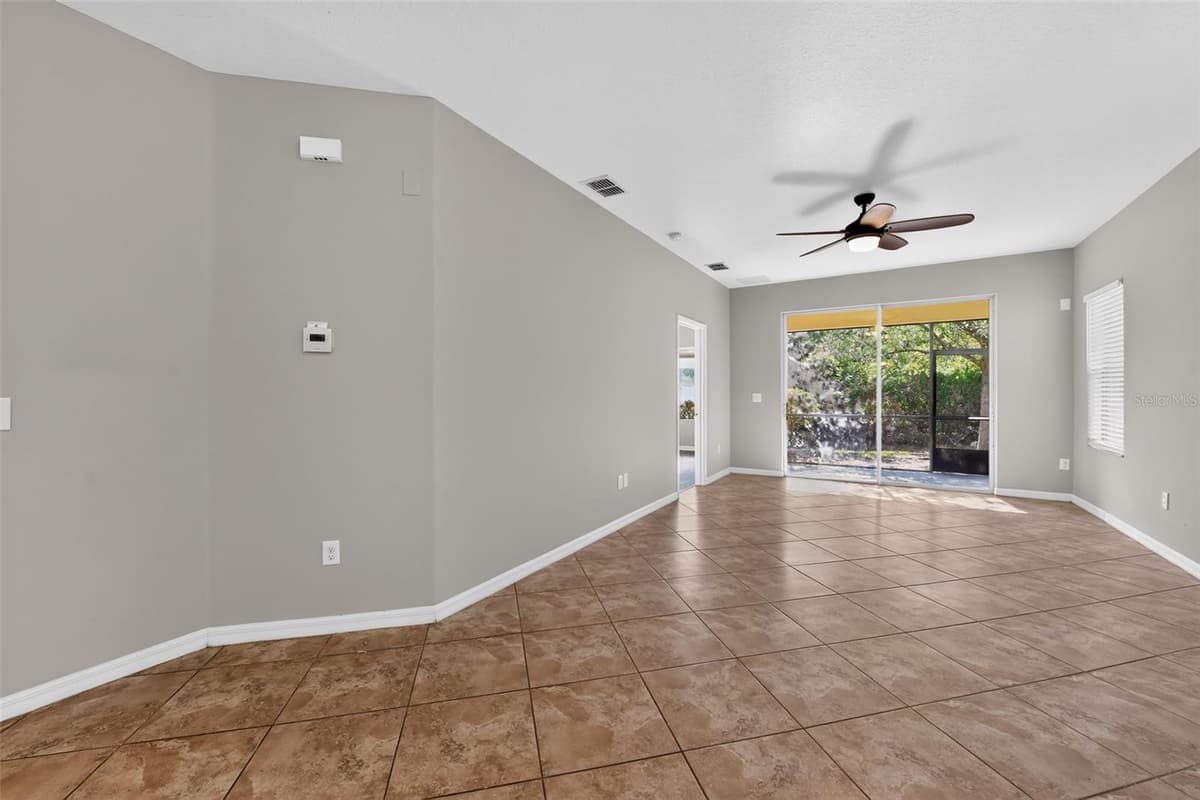 1717 TRAILWATER STREET — photo 7 of 46