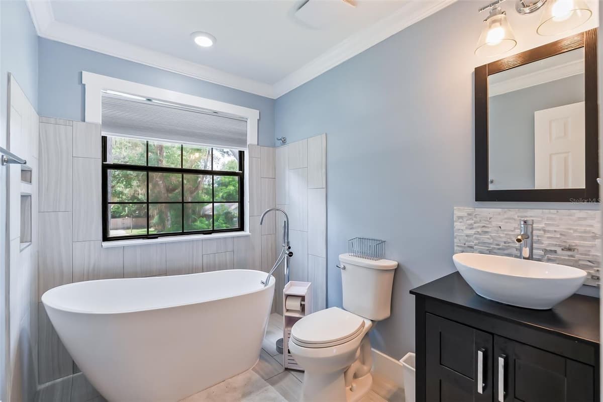 102 THICKET LANE — photo 35 of 47
