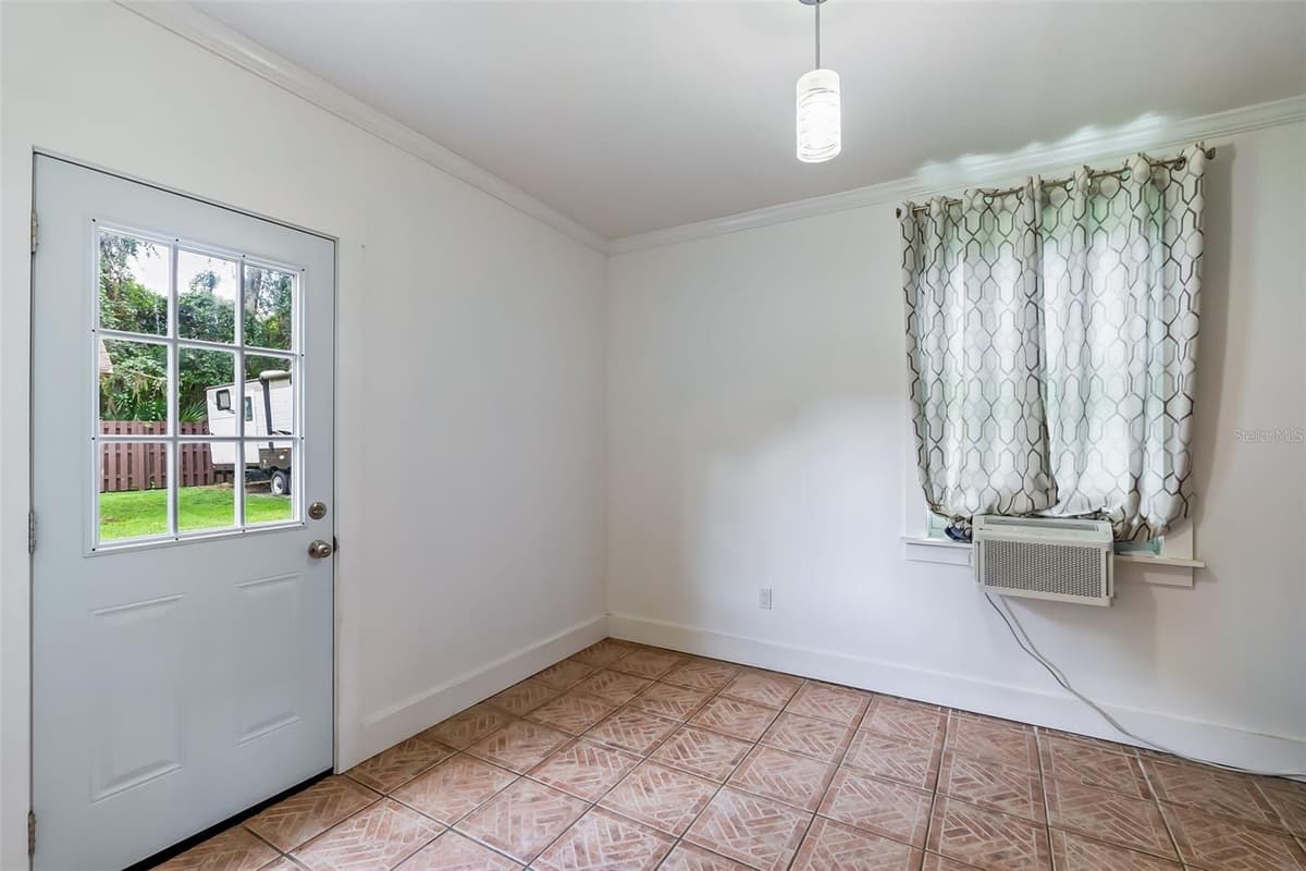 102 THICKET LANE — photo 42 of 47