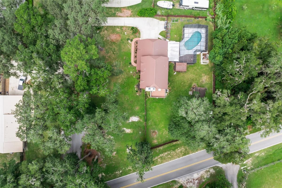 102 THICKET LANE — photo 47 of 47
