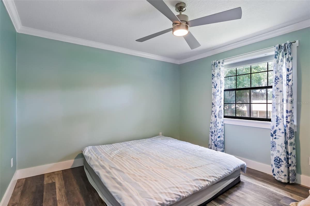 102 THICKET LANE — photo 34 of 47