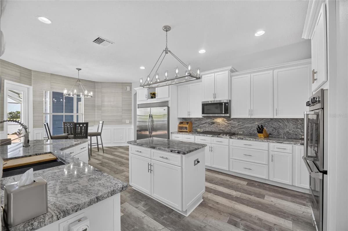 5243 BRIGHTON SHORE DRIVE — photo 11 of 100
