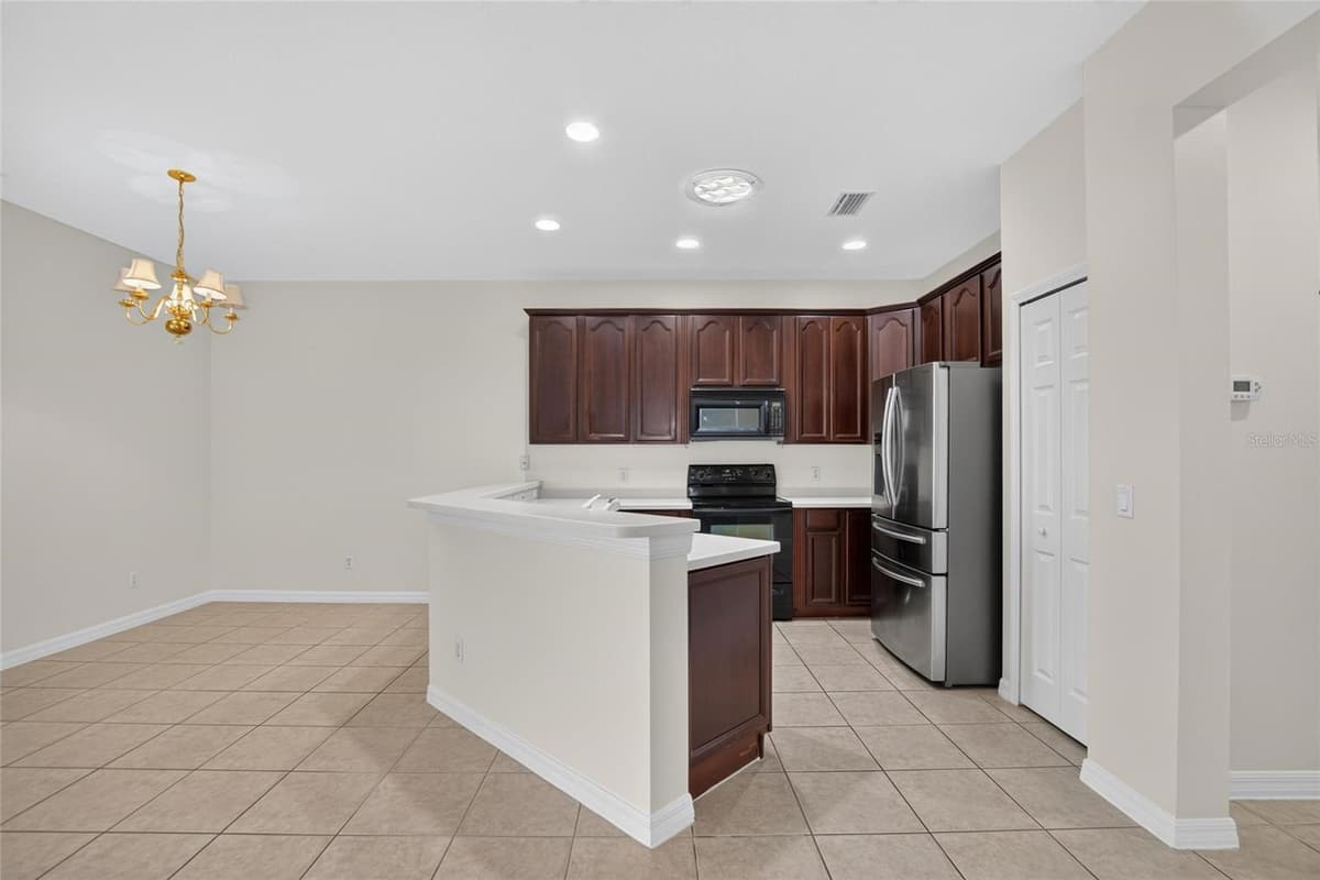 132 SHELL FALLS DRIVE — photo 27 of 97
