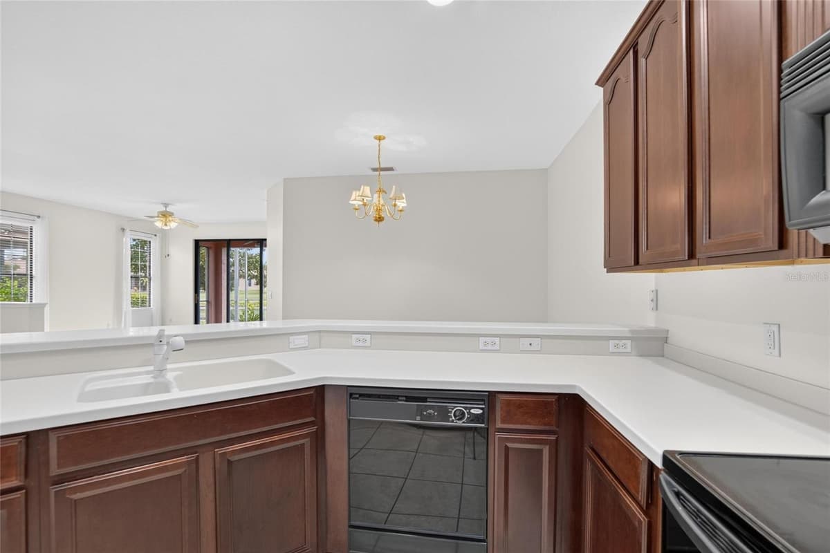 132 SHELL FALLS DRIVE — photo 34 of 97
