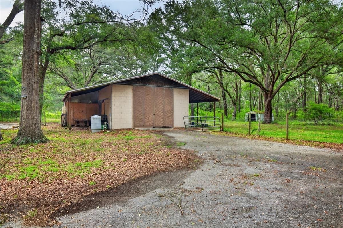 11795 HIGHWAY 484 — photo 8 of 67