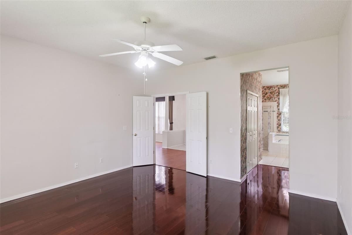 1847 SPARKLING WATER CIRCLE — photo 21 of 41