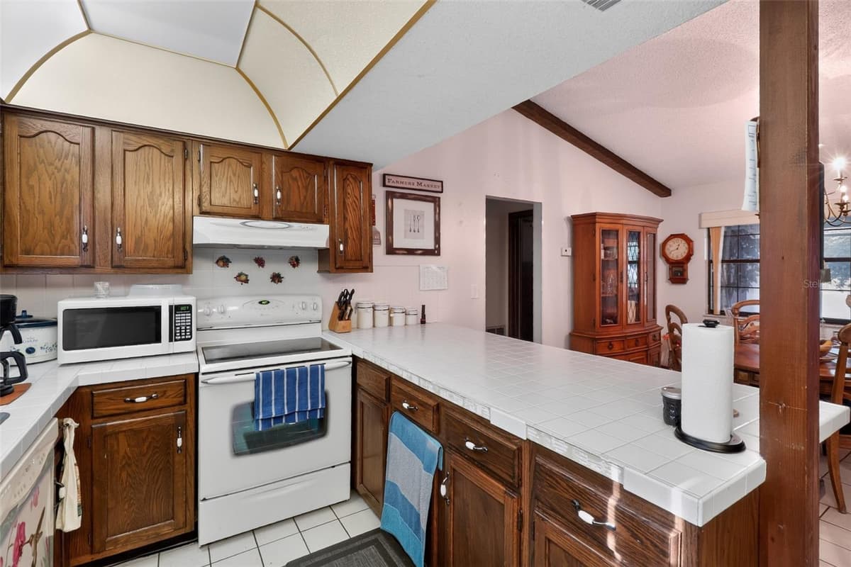 7465 GALLOWAY ROAD — photo 19 of 34