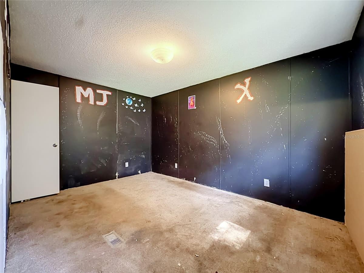 21420 41ST STREET — photo 19 of 31