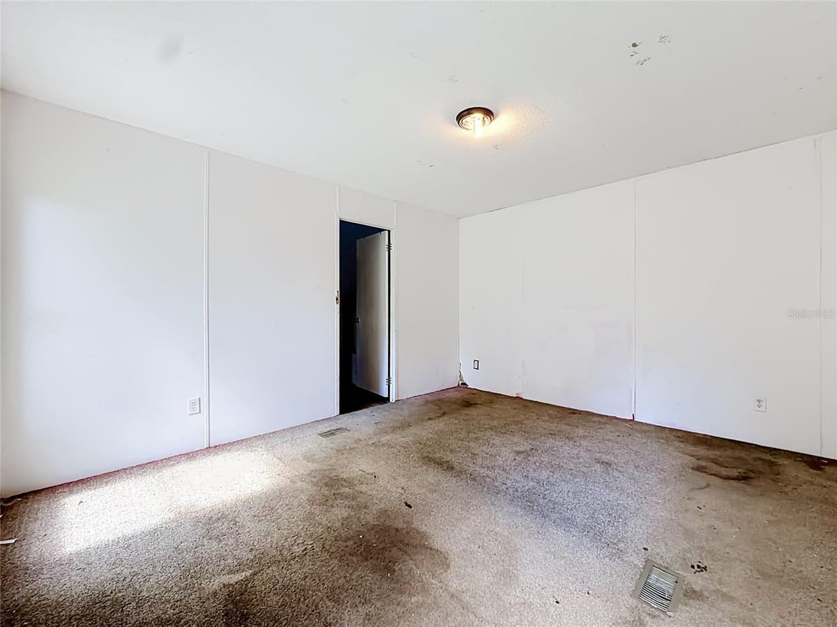 21420 41ST STREET — photo 23 of 31