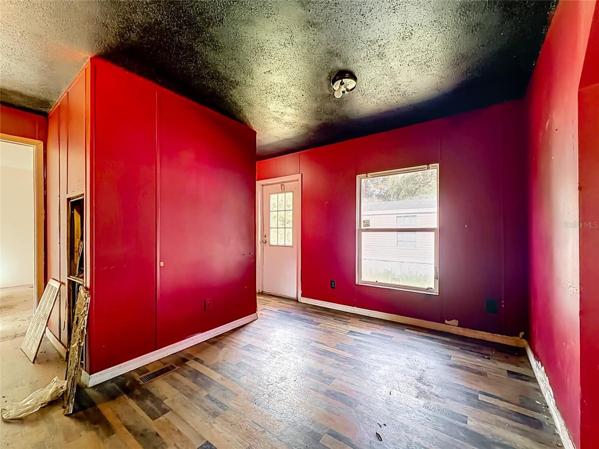 21420 41ST STREET — photo 12 of 31
