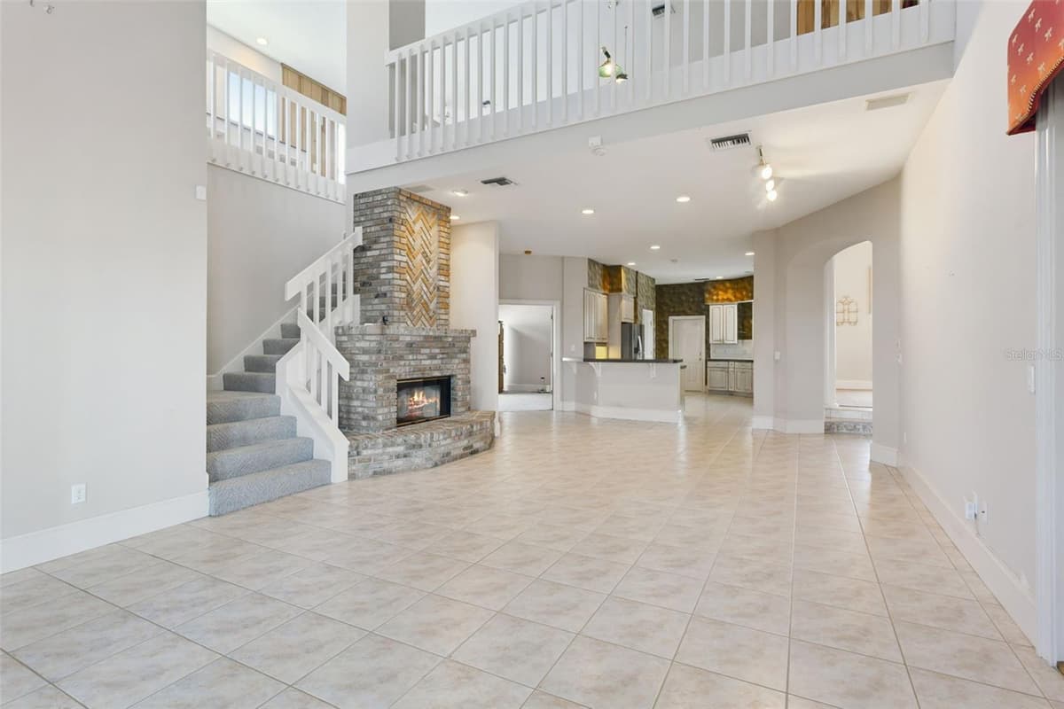 1901 EDGEWATER DRIVE — photo 11 of 50
